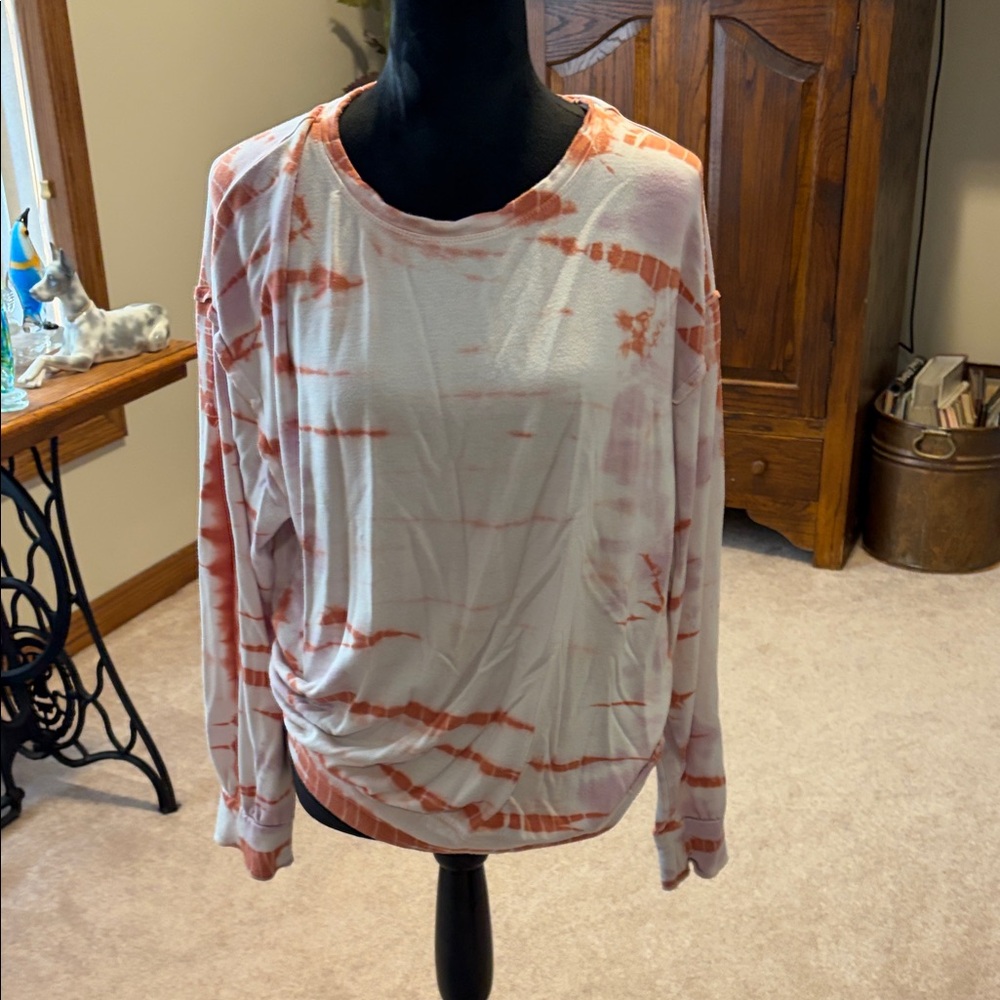 Knox Rose Pink and White Tie-Dye Sweatshirt